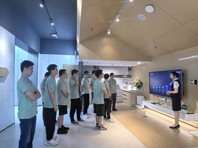 参观未来信息馆